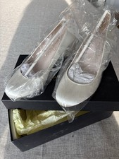 Harriet Wilde Jet Ivory