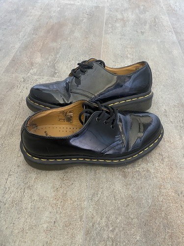 Martens doc black patent - dr,