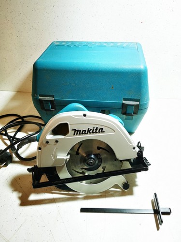 Superb makita 5704r 230v - makita,