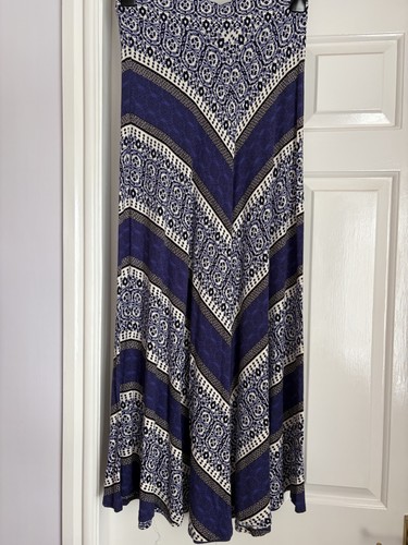 Monsoon skirt size m - size,