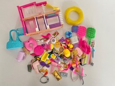  Barbie doll & other small Fashion Accessories inc mini barbie land house