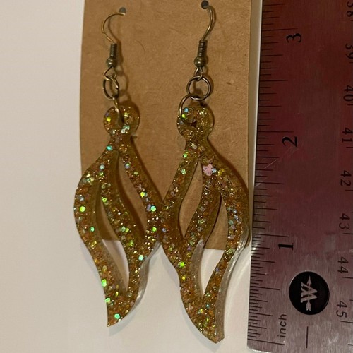 Handmade epoxy resin swirl