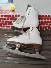Graf 500 Ice Skate Figure