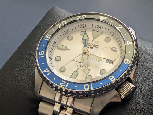 Seiko sports gmt automatic - seiko,