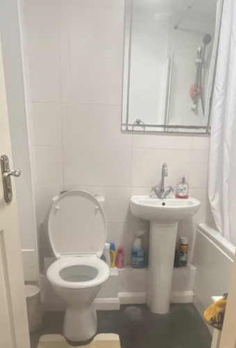 Three piece bathroom suite - three-piece,