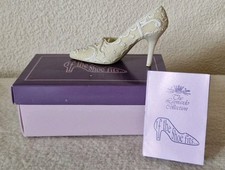 THE LEONARDO COLLECTION IF THE SHOE FITS ORNAMENTAL SHOE LP9149