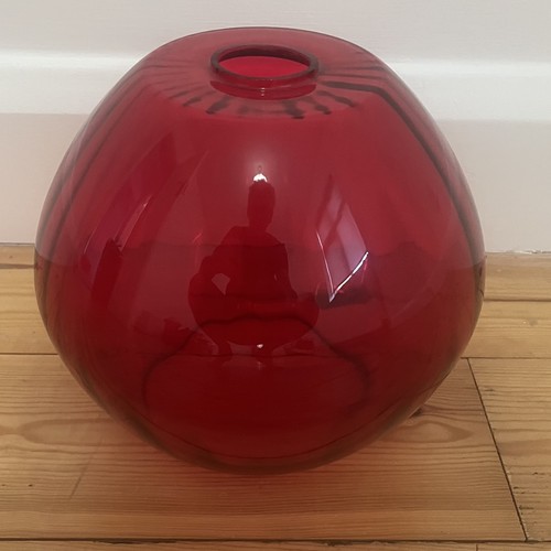 Red round globe glass - round,