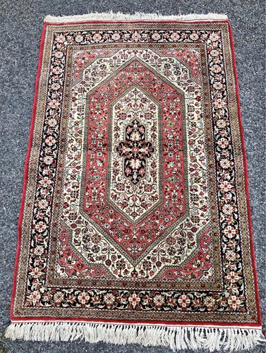 Fine silk hand - silk,