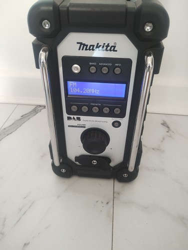 Makita dmr109 dab - dab/fm, site