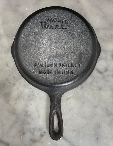 Vintage wagner ware cast iron - ware,