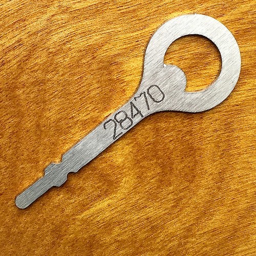 Pfaff 28470 key - pfaff, sewing