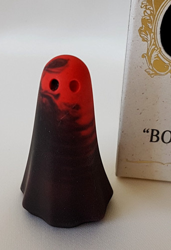 Black red boo ghost side - boo,