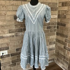 VINTAGE Prairie Lace Trim