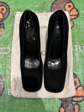 Vintage Women’s Gucci square toed  with block hill Suede court/pump shoe
