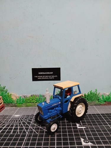 Britains farm toys - ford, 6600