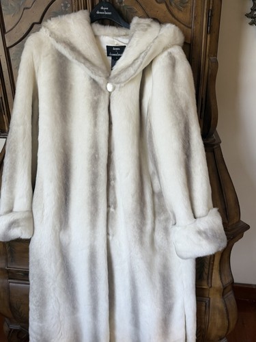 Nwt luxury plush - luxury,
