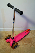GENUINE Swiss Mini MICRO Scooter Neon Pink 3 Wheels T Bar Handle Girls 3-6 Years