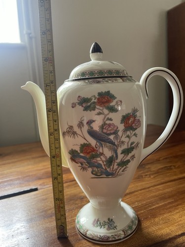 Wedgwood kutani crane bone - crane,