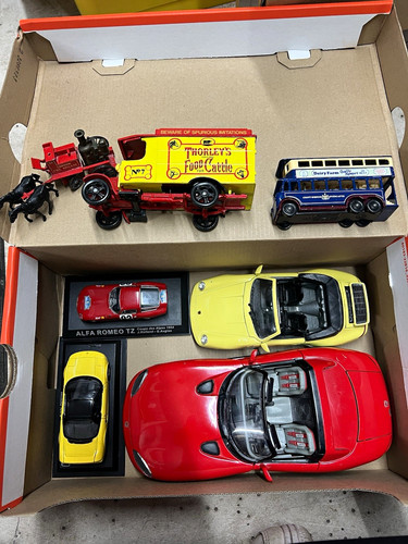 Mixed diecast vehicle - vehicle, lot