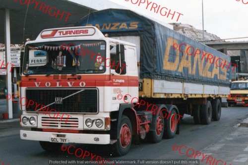 Truck photo turners - -,