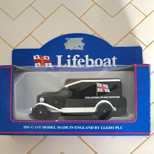 Lledo rnli lifeboat van - lledo,