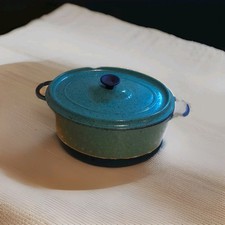 Green cast iron oval casserole pan French,  Dutch Style Pot, Kitchenware, Heavy.