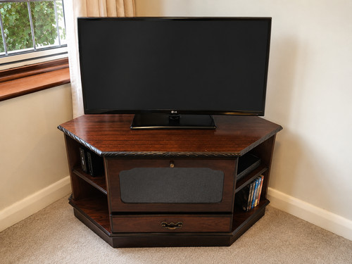 Traditional corner stand - tv,