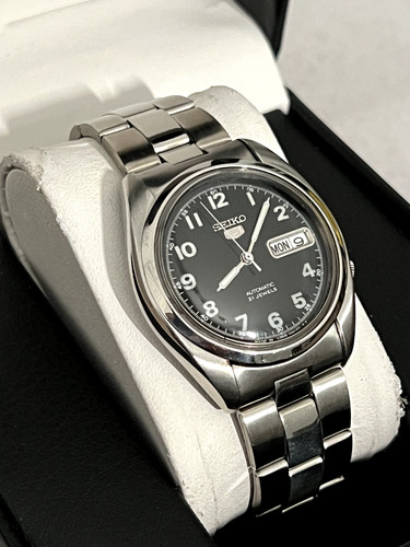 Seiko 7s26 8210 - seiko, black