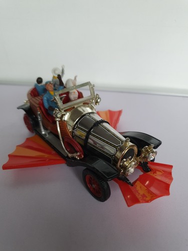Corgi chitty - bang, bang