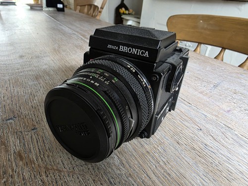 Bronica etrsi medium format - medium,
