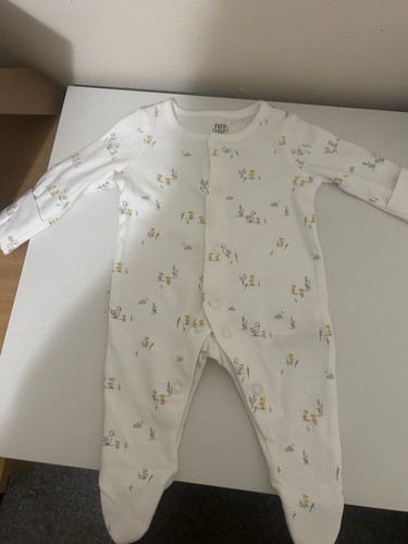 Newborn white footed - white,