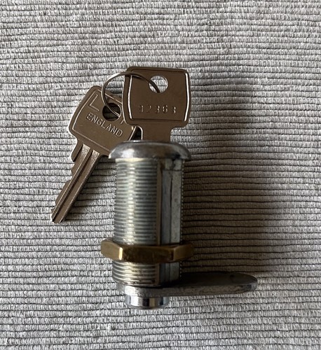 Fruit machine part lock - machine, 2