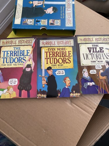Horrible histories box - horrible, set