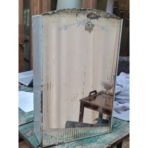 Vintage metal medicine cabinet - vintage,