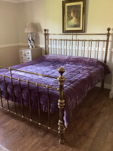 Laura ashley aubergine - laura,