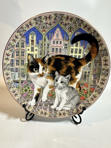 Royal worcester purrfect - worcester,