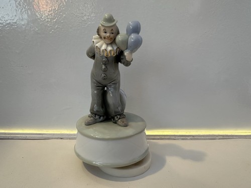 Vintage porcelain clown music - porcelain,