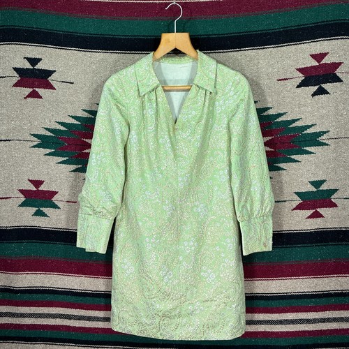 Vintage 70s pale - vintage, spread