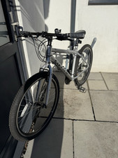 Men’s Carrera Axle Ltd Edition 18”frame Light Weight Aluminium Hybrid SilverBike