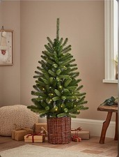 Pre Lit Potted 4 Ft  Christmas