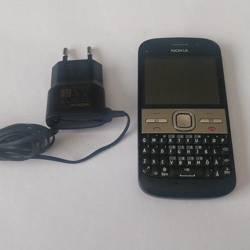 Nokia mobile phone - e5-00,