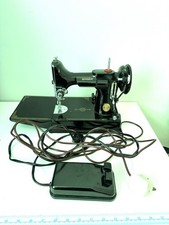 Singer Featherweight Sewing Machine 221K Portable Vintage Model Mint Condition