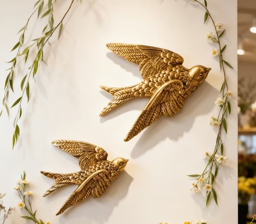 Golden resin flying bird - golden,