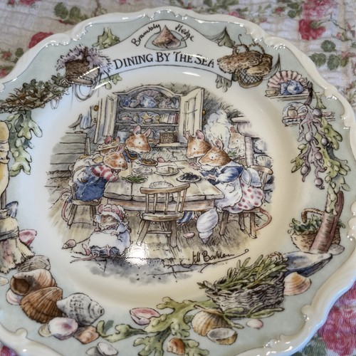 Royal doulton rare brambly - royal,