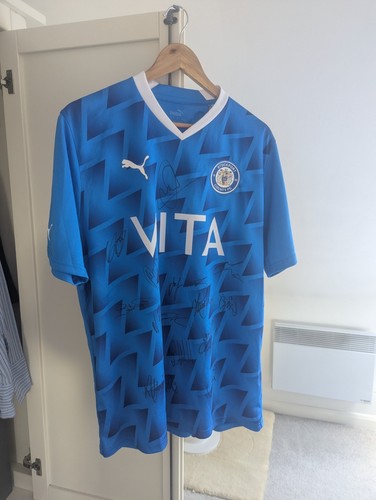 Signed stockport county shirt - stockport,