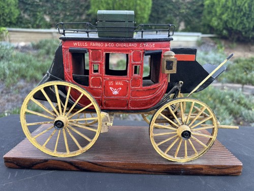 Vtg wells fargo 1983 wooden - fargo,
