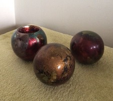 Set Of 2 Decorative Orbs Balls & 1 Tea light Holder