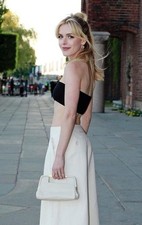 630709 Kiernan Shipka HD Photo