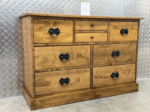 Laura ashley garrat - laura,