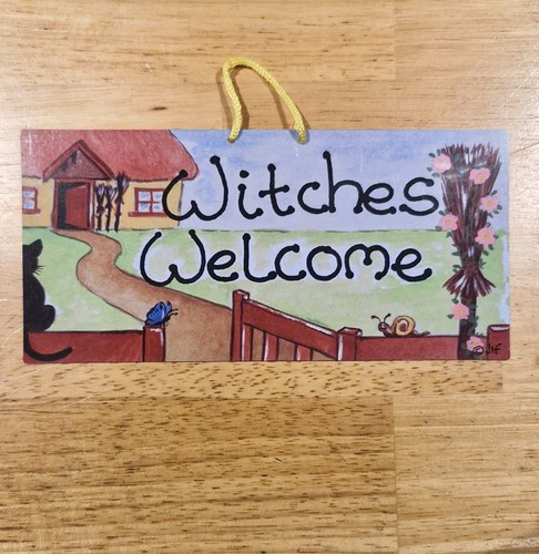 Witches welcome halloween - ,